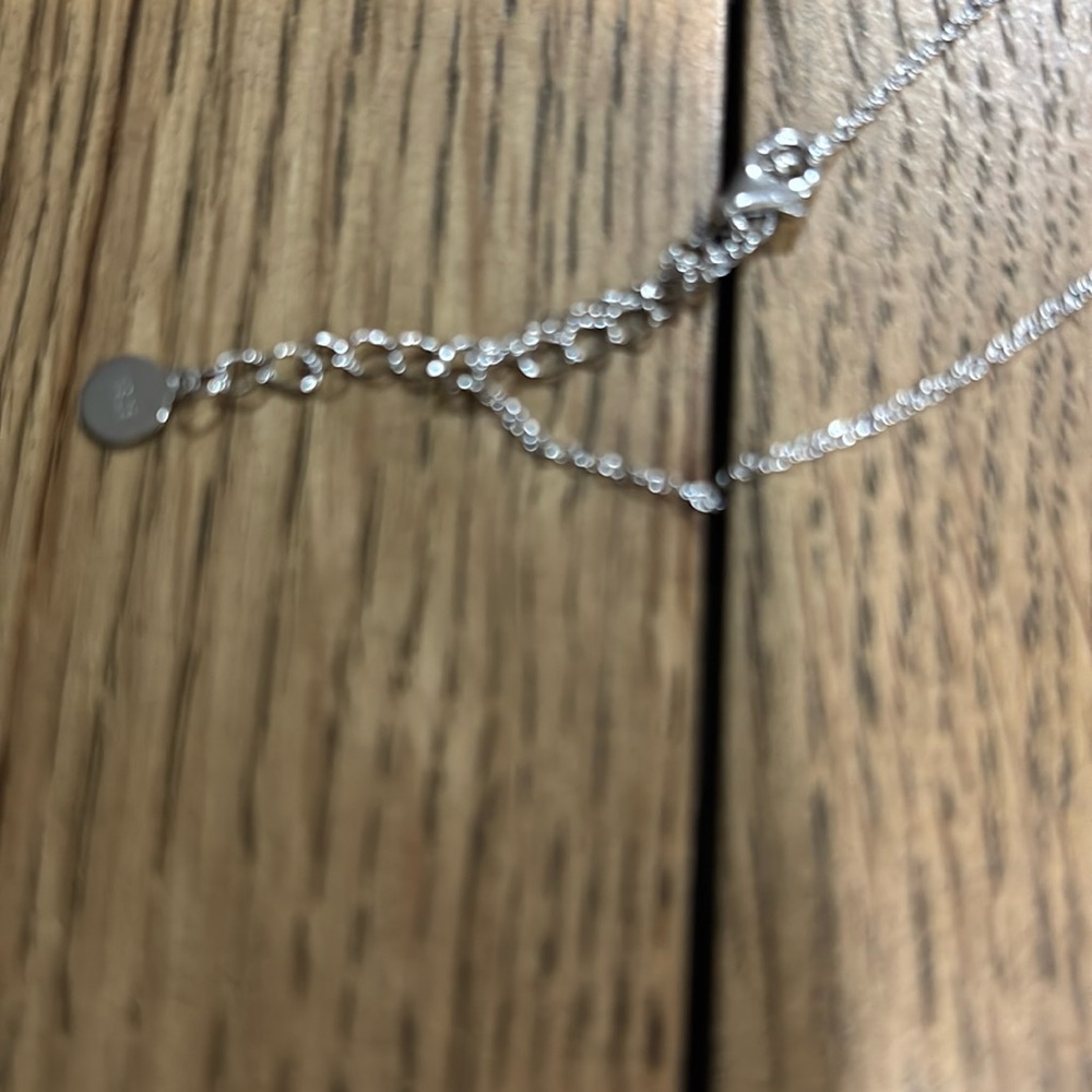 Elegant 925 Silver Pendant Necklace with CZ stone - Picture 3 of 4